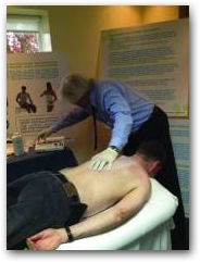 Willie Fourie alters the frequencies as the tissue changes state while he massages.  &raquo; Click to zoom ->