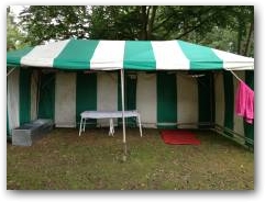Rehabilitation tent including the ice bath!  &raquo; Click to zoom ->